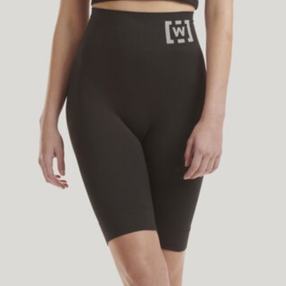 Wolford Athleisure Biker Shorts Black Large (L) 61402 NWT $156 - Picture 2 of 13